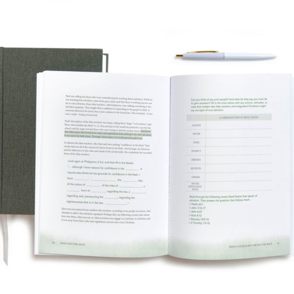 Women’s Bible Study Kit-“What Matters Most - A Study of Philippians” Karen Ehman - Picture 3 of 8